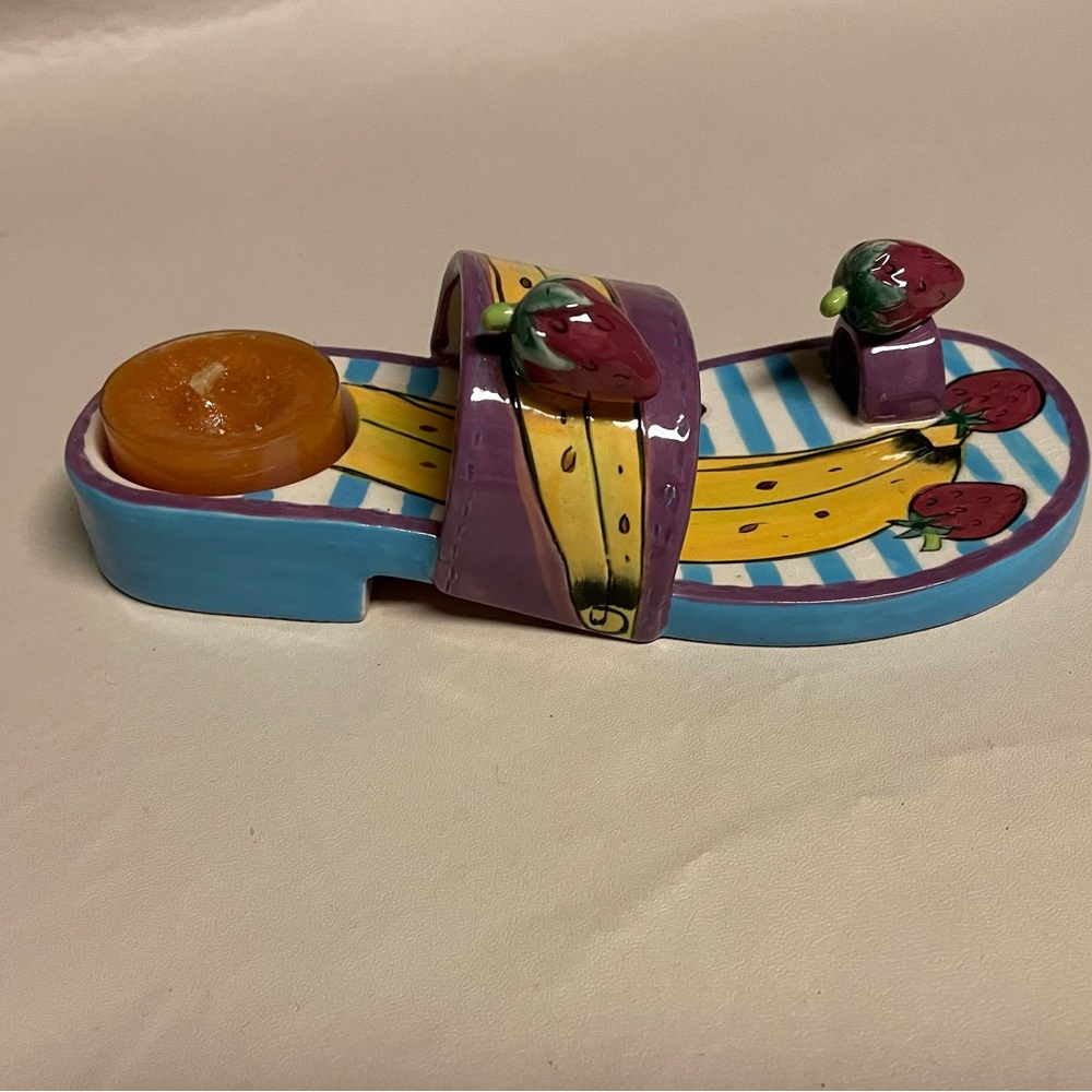 Diane’s Happy Toes Barefoot Banana Berry Flip-Flop Tea-light Candle Holder